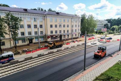 На четырех улицах Смоленска завершается ремонт дорог