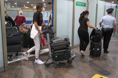 В АТОР объяснили порядок действий пассажиров, контактировавших с больным на рейсе в Турцию
