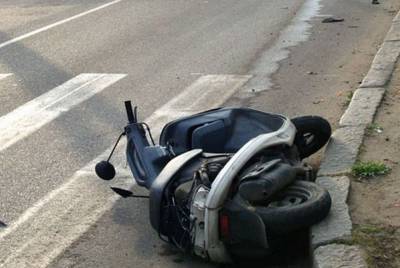 В смоленском райцентре девушка на скутере сбила женщину-пешехода