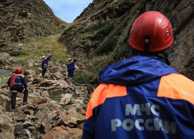 Получивший травму альпинист из Москвы был эвакуирован на вертолете из Кабардино-Балкарии
