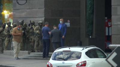Прямой эфир: злоумышленник грозит взорвать бомбу в центре Киева
