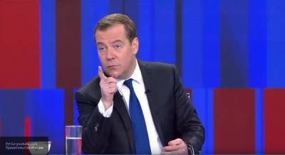 Медведев напомнил россиянам, что коронавирус "никуда не ушел" - newinform.com - Россия