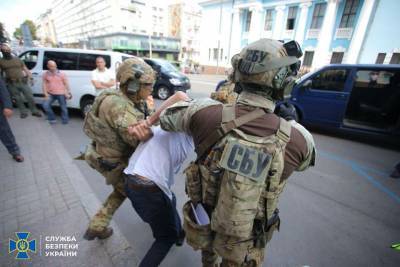 СБУ задержала "киевского террориста", который захватил банк: фото, видео