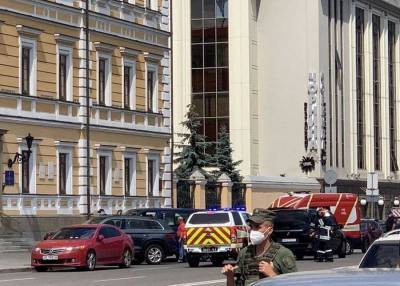 Спецназ задержал в здании банка в Киеве неизвестного, угрожавшего взорвать бомбу