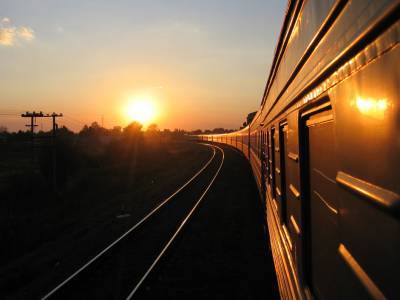 "Как преступников этапируют". Тернополяне устраивают бунты в поездах из-за отказа останавливаться в Тернополе