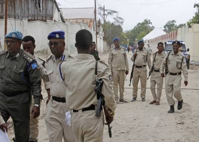 Три человека погибли при взрыве в ресторане в столице Сомали