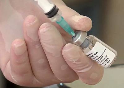 В России назвали сроки регистрации вакцины от коронавируса