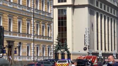 Киевский бизнес-центр проверяют взрывотехники после задержания злоумышленника