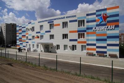 Любимов посетил новый спорткомплекс «Капитан» в Рязани