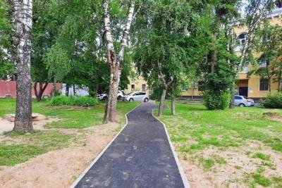 В Серпухове отремонтировали восемь дворов