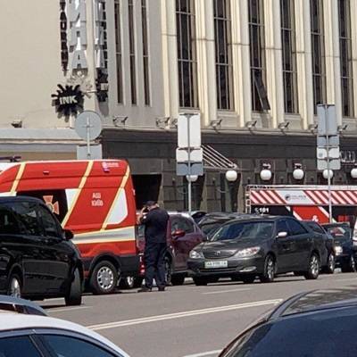 Захвативший заложника в бизнес-центре в Киеве блефовал