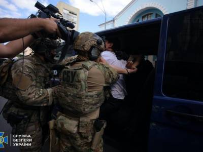 МВД: захвативший заложников в Киеве мужчина болен олигофренией