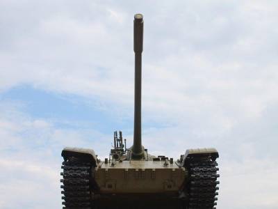В Сети появился ролик с горящим танком T-72 на юге России
