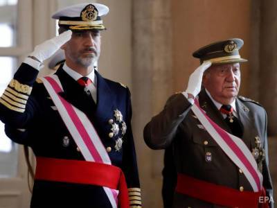 Бывший король Испании Хуан Карлос отправился в изгнание на фоне финансового скандала