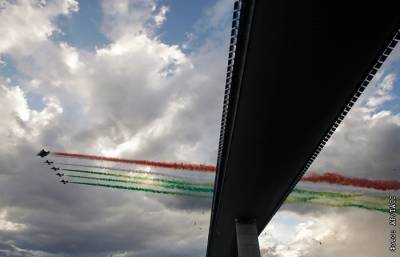 В Генуе открыли новый мост взамен обрушившегося два года назад