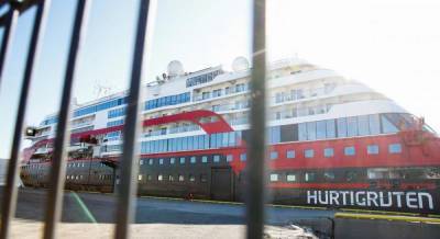 Норвегия запретила высадку с больших круизных лайнеров в своих портах