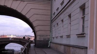 Стены Эрмитажа пострадали от рук петербургских вандалов