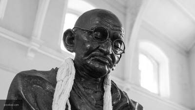 Круглые очки Ганди продали на британском аукционе за 340 тысяч долларов