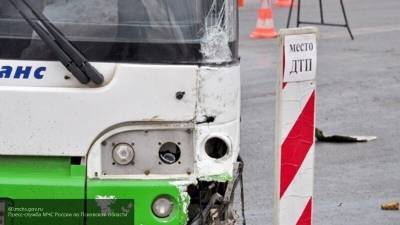 Автобус в Дагестане перевернулся из-за оторвавшегося колеса