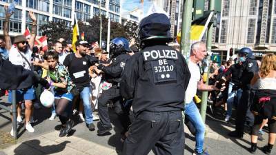 На протестах в Берлине задержаны несколько сотен человек