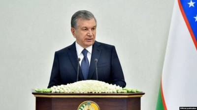 Президент Мирзияев посмертно наградил врачей, погибших в борьбе с коронавирусом
