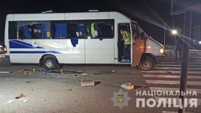 Суд в Харькове приговорил девятерых подозреваемых в нападении на автобус к двум месяцам ареста