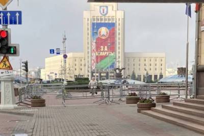 В центре Минска сконцентрированы силы ОМОНа, спецтехника и автозаки