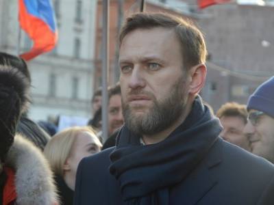 Отравление Навального: в России ждут его анализов из немецкой клиники и обещают сделать выводы через месяц