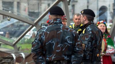 Милиция Минска начала задержания протестующих около площади Независимости