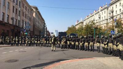 В Минске задержан корреспондент ТАСС, ОМОН блокировал протестующих