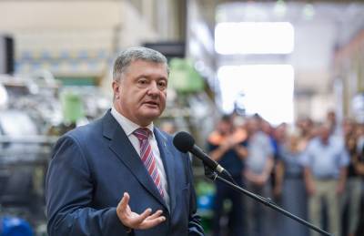 Партия Порошенко обвинила Фокина в «капитуляции» и потребовала исключить его из ТКГ