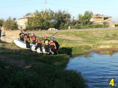 В Восточной Грузии спасатели ищут мужчину, упавшего в оросительный канал