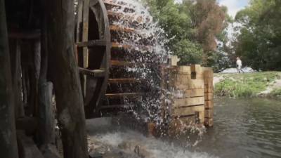 300-летнюю водяную мельницу восстановили под Курском.