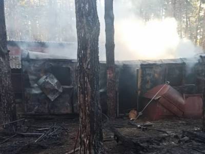 В Харьковской области произошел пожар в железнодорожных вагонах: что известно