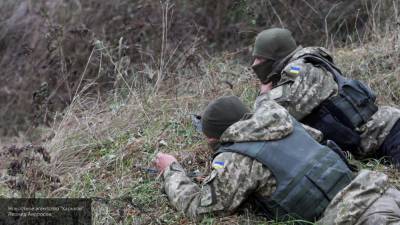 Солдат ВСУ подорвался на украинской мине в районе Желобка