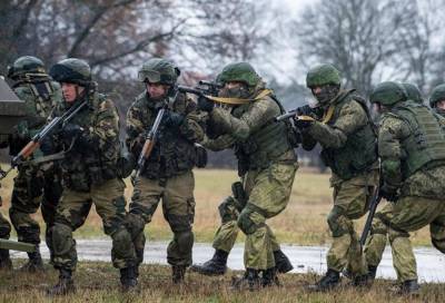 Белорусские войска в рамках учений под Гродно отрабатывают навыки борьбы с диверсантами
