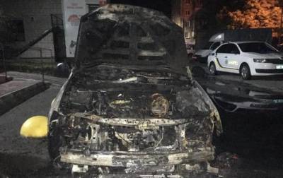 Полиция назвала предполагаемых организаторов поджога авто Схем