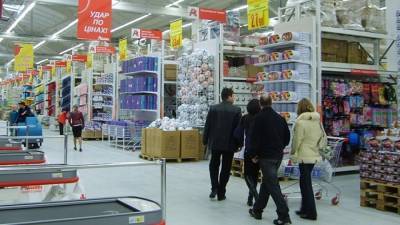 Украинец вздремнул в морозильнике супермаркета и попал на видео