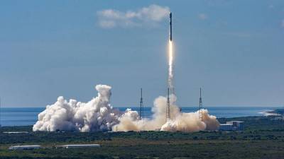 SpaceX запустила ракету со спутником связи Аргентины с мыса Канаверал