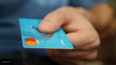 Эксперт Сиденко дал рекомендации по защите банковской карты ребенка