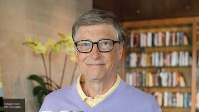 Билл Гейтс испек торт в честь 90-летия Баффетта и поздравил его с юбилеем