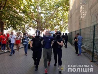 В Одессе радикальные националисты напали на ЛГБТ-активистов