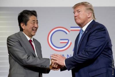 Трамп сообщил о "замечательном разговоре" с Абэ, покидающим пост премьера Японии