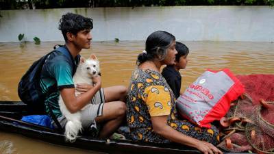 Не менее 17 человек погибли из-за наводнения в Индии