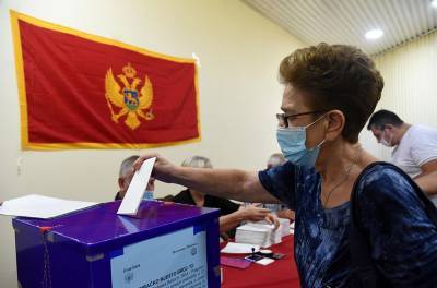 На выборах в Черногории оппозиция выиграла большинство мест в парламенте