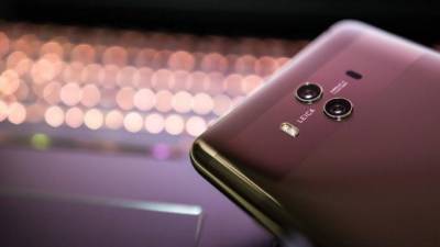Huawei может уйти с рынка смартфонов из-за санкций США
