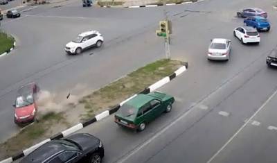 Момент ДТП на Московском шоссе в Рязани попал на видео