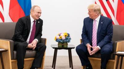 Песков отреагировал на сообщения о «пропущенном» звонке Путина Трампу