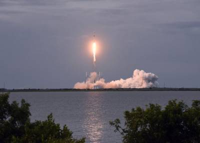 Ракета Falcon 9 стартовала с мыса Канаверал с аргентинским спутником