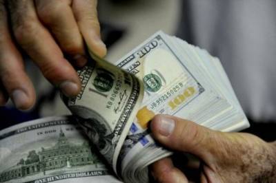 Открытие межбанка: Доллар прибавил 3 копейки, евро — 10